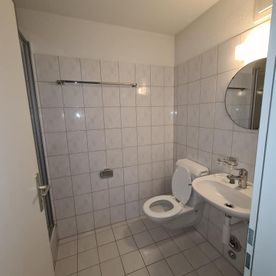 gefliestes Badezimmer